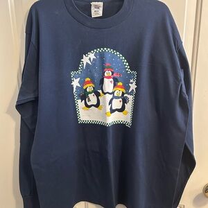 Fruit of the Loom Dark Blue T-Shirt w/cheery penguins